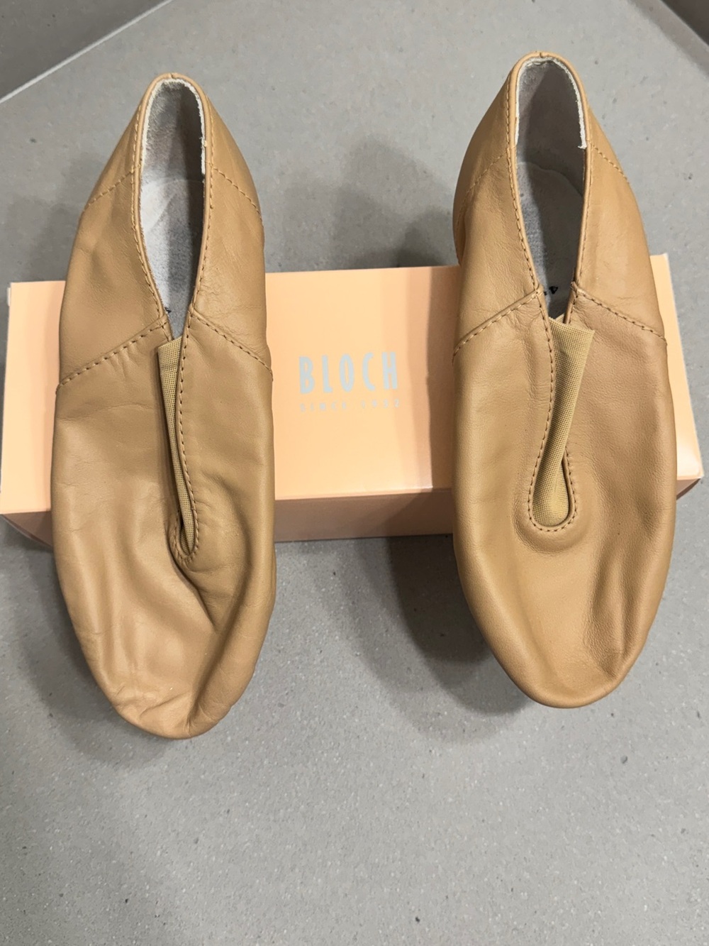 Bloch Tan Super Jazz Slip-On Dance Shoe Style S0401L Tan 4.5